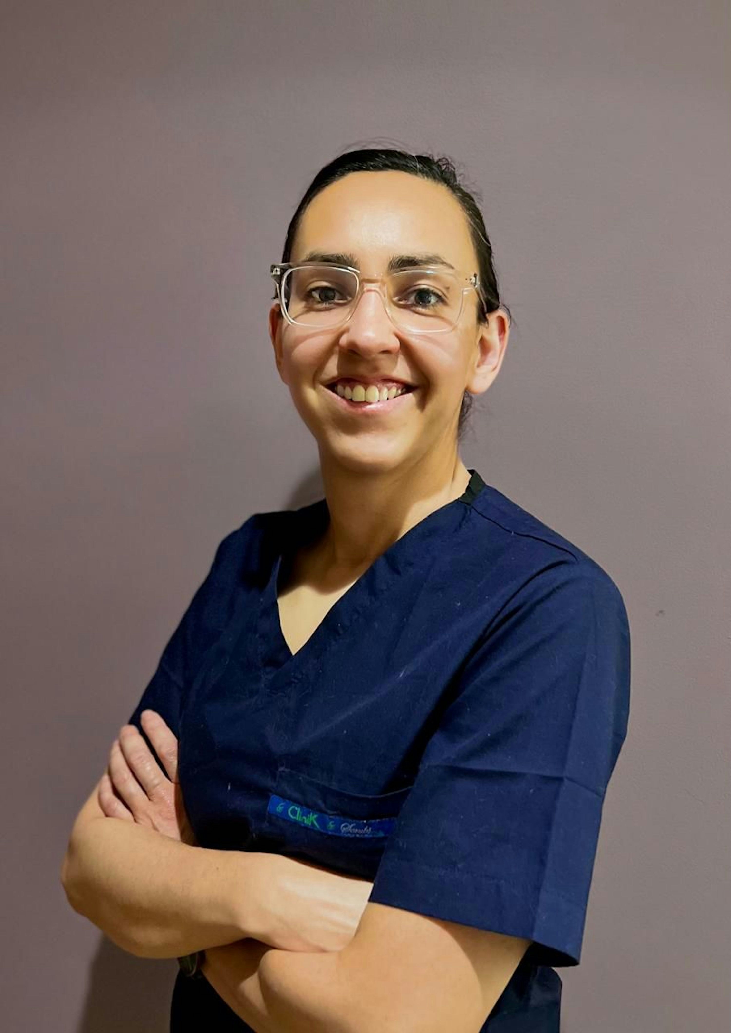 Dra. Elena Morales directora y fundadora Clínica Lavanda